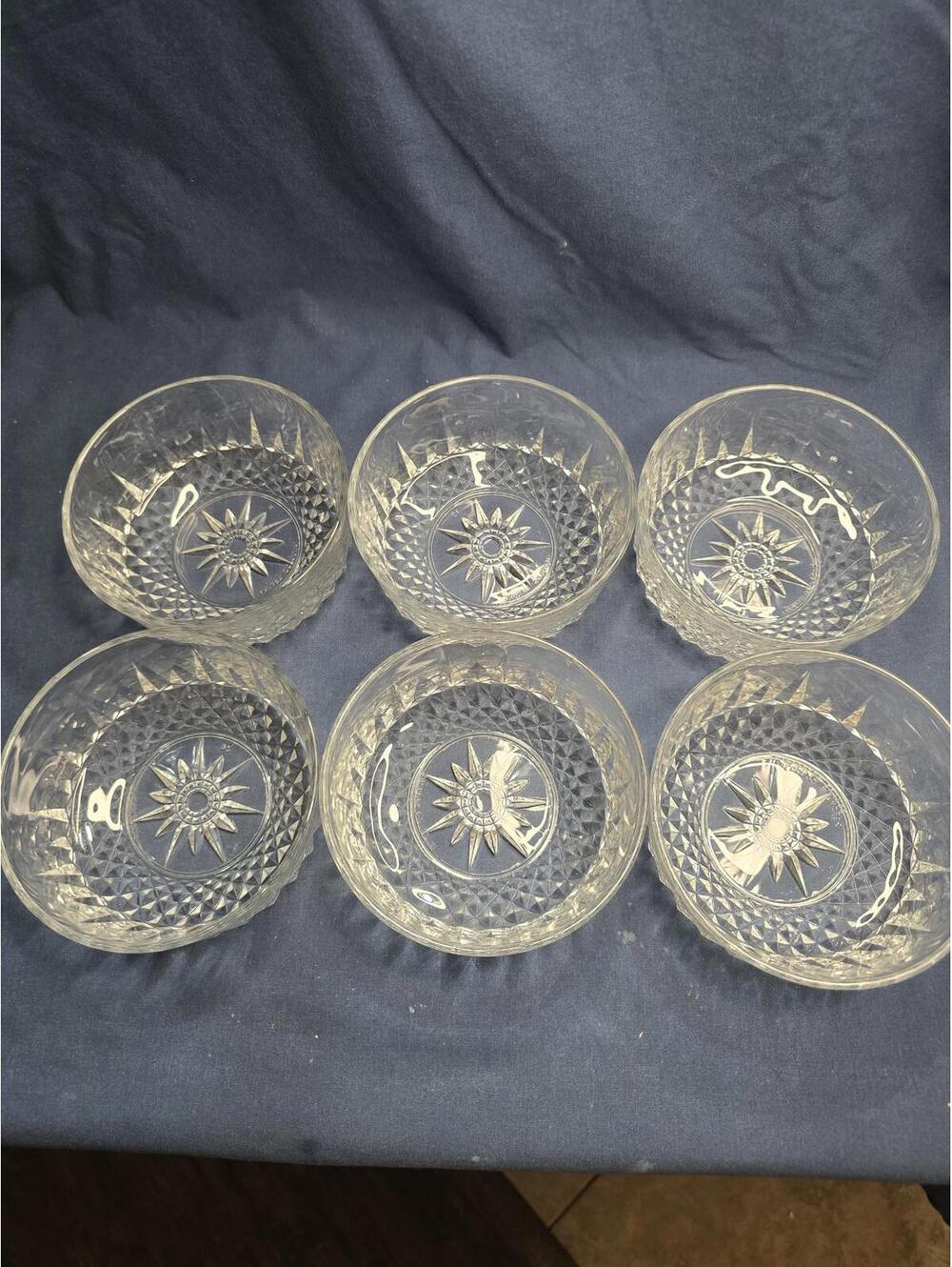 VINTAGE ARCOROC USA Set of 6 Salad -Dessert 5" Bowls ClearCut Starburst Glass